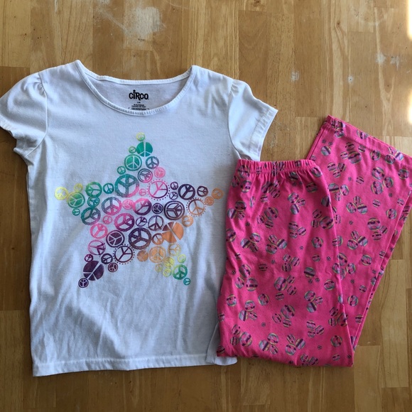 Lot of Girl’s Clothes - Picture 4 of 6